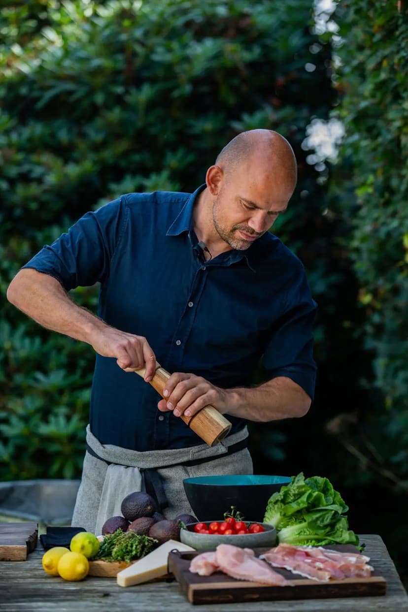 Jesper i køkkenet